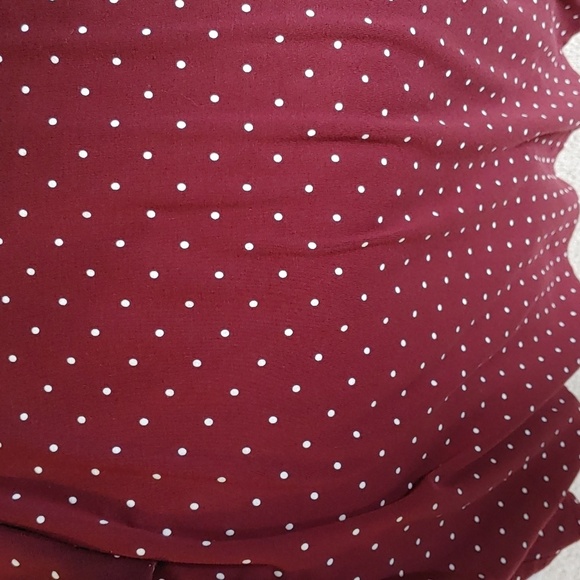 Burgundy & White Polka Dot Short Sleeve Tunic Size 2X - Picture 3 of 4